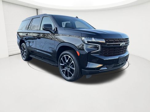 Certified 2024 Chevrolet Tahoe RST w/ Luxury Package AWD/4WD image 7