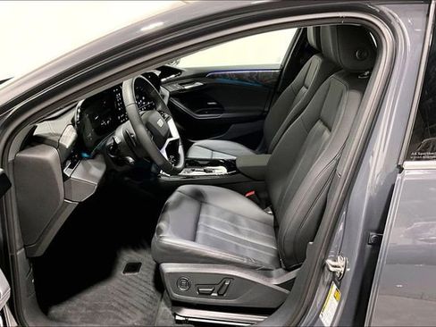 Used 2025 Audi A6 e-tron Premium Plus w/ Premium Plus AWD/4WD image 23