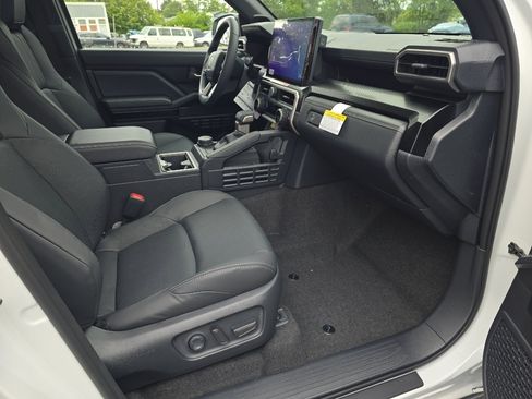 New 2026 Toyota 4Runner Limited AWD/4WD image 17