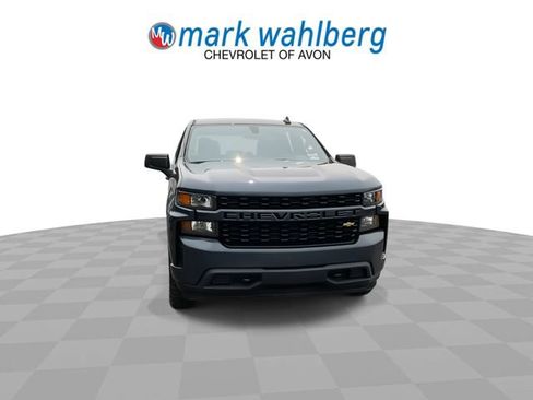 Certified 2020 Chevrolet Silverado 1500 Custom w/ Custom Value Package AWD/4WD image 3