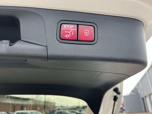 Used 2021 Mercedes-Benz GLC 300 GLC 300 image 13