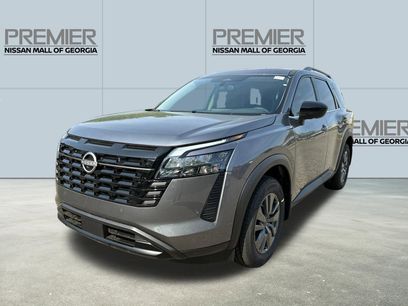 New 2026 Nissan Pathfinder SV w/ SV Premium Package