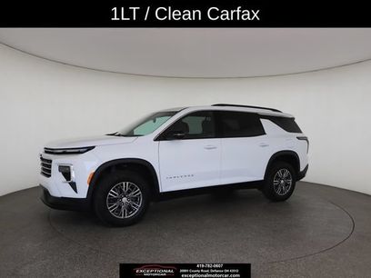 Used 2025 Chevrolet Traverse LT w/ Driver Confidence Package