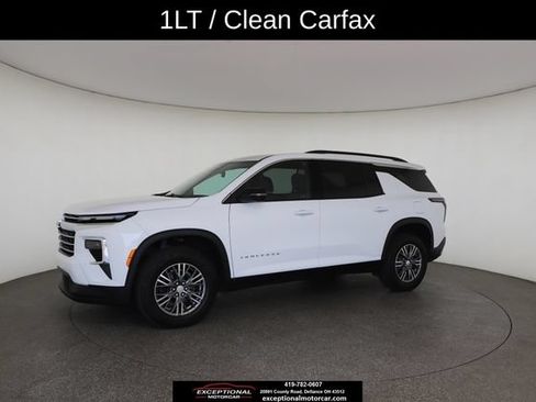 Used 2025 Chevrolet Traverse LT w/ Driver Confidence Package FWD image 4