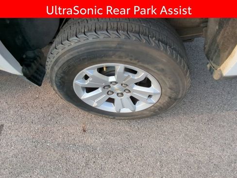 Used 2020 Chevrolet Colorado LT w/ Safety Package RWD image 6