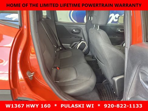 Used 2017 Jeep Renegade Latitude w/ Cold Weather Group AWD/4WD image 6