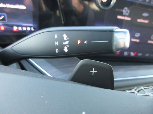 New 2026 Chevrolet Suburban Premier w/ Sun And Tow Package image 30