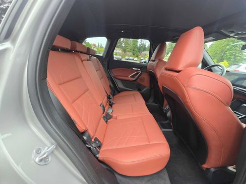 Used 2026 BMW X1 xDrive28i w/ Technology Package AWD/4WD image 12