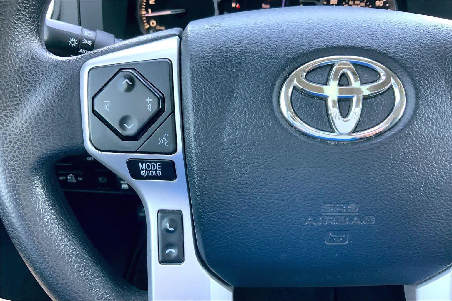 Used 2019 Toyota Tundra SR5 w/ SR5 Upgrade Package AWD/4WD image 24