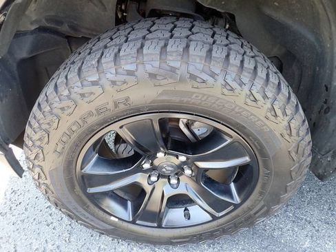 Used 2020 RAM 1500 Big Horn AWD/4WD image 10