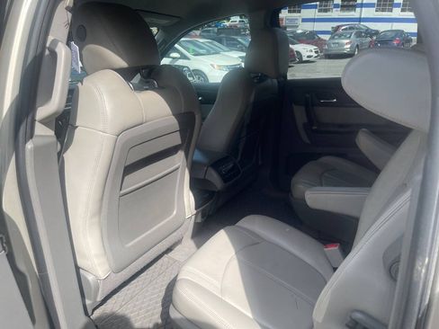 Used 2014 GMC Acadia SLT FWD image 20