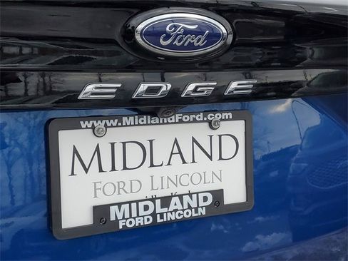 Certified 2024 Ford Edge SEL w/ Convenience Package image 9