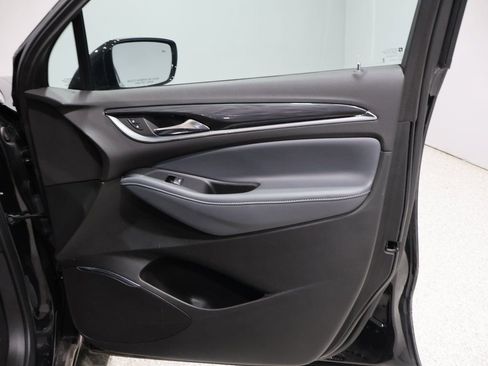 Used 2024 Buick Enclave Essence w/ Experience Buick Package image 28