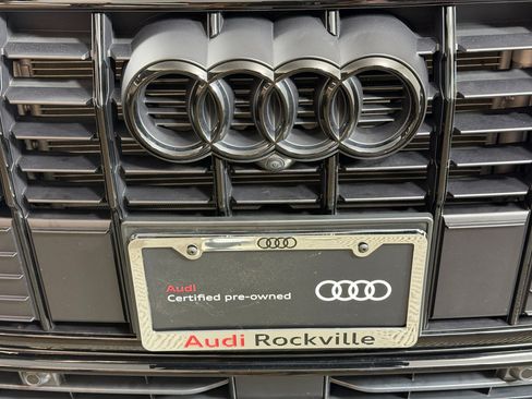 Used 2025 Audi Q3 2.0T Premium Plus w/ Premium Plus Package AWD/4WD image 21