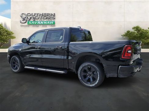 New 2026 RAM 1500 Express AWD/4WD image 3