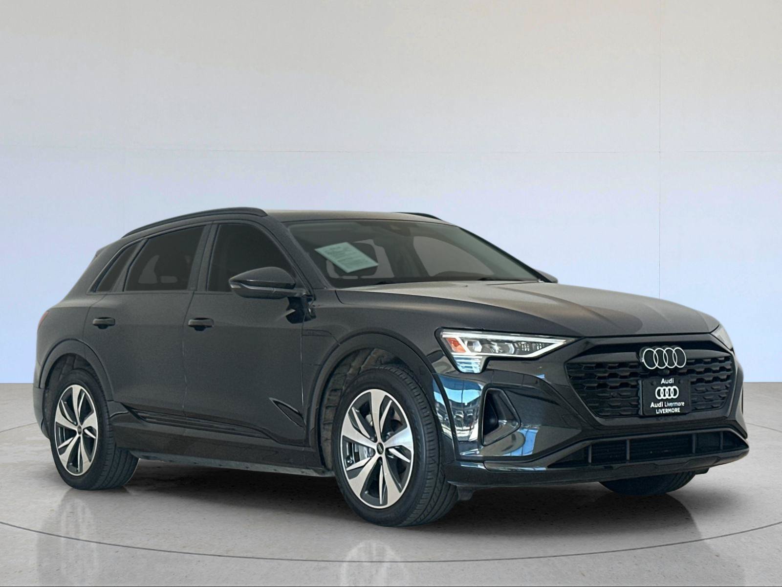 Used 2024 Audi Q8 e-tron Premium Plus AWD/4WD image 8