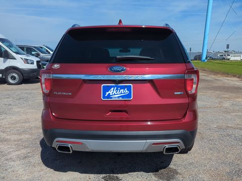 Used 2016 Ford Explorer Platinum AWD/4WD image 4