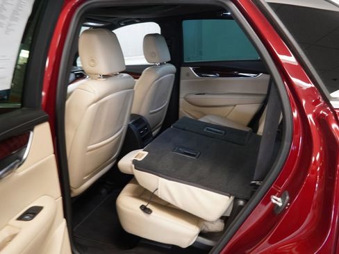 Used 2017 Cadillac XT5 Premium Luxury w/ Advanced Security Package image 21