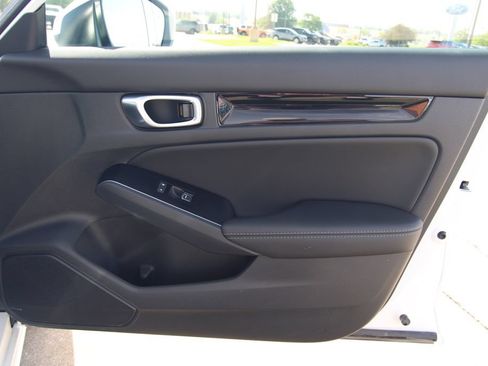 Used 2023 Honda Civic Touring image 39