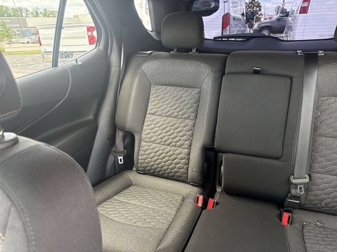 Used 2020 Chevrolet Equinox LT w/ Driver Convenience Package FWD image 12