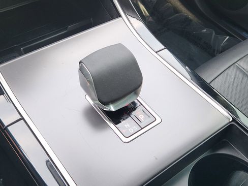 Certified 2025 Land Rover Range Rover Evoque Dynamic SE image 20