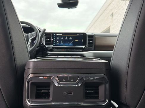 New 2026 Chevrolet Silverado 2500 High Country w/ High Country Premium Package AWD/4WD image 30