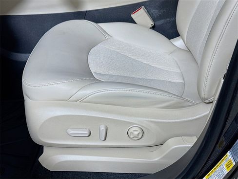 Used 2020 Buick Envision Preferred image 17