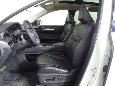 Used 2023 INFINITI QX60 Luxe w/ Cargo Package AWD/4WD image 12
