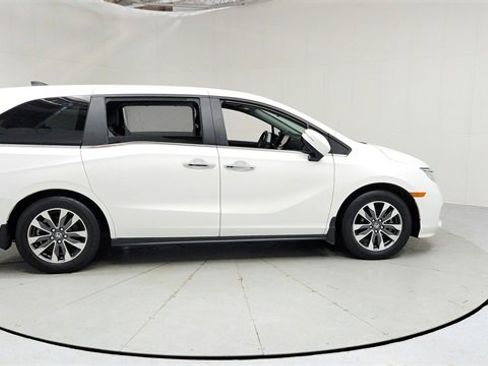 Used 2024 Honda Odyssey EX-L image 6