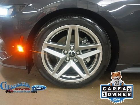 Used 2024 Ford Mustang Premium image 6
