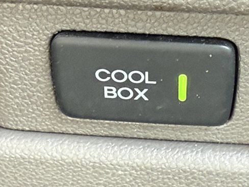 Used 2011 Honda Odyssey EX-L image 17