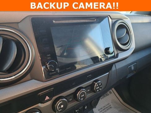 Used 2019 Toyota Tacoma TRD Sport image 17