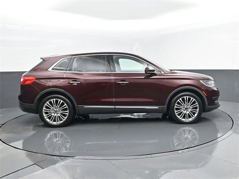 Used 2018 Lincoln MKX Reserve w/ Lincoln MKX Climate Package image 29