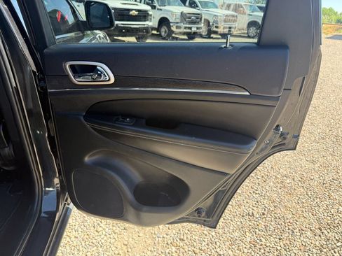 Used 2014 Jeep Grand Cherokee Limited AWD/4WD image 19