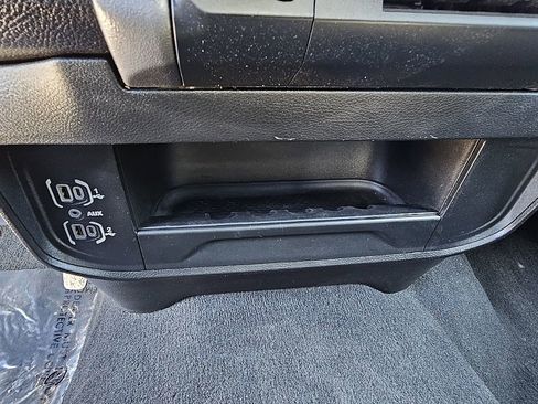 Used 2023 RAM 2500 Big Horn w/ Level 1 Equipment Group image 31