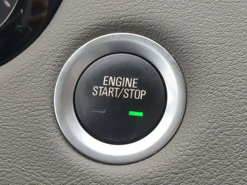 Used 2021 Cadillac XT5 Premium Luxury image 25