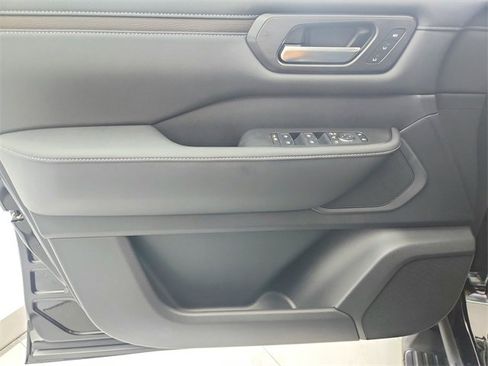 New 2026 Nissan Armada SL w/ Captain's Chari Seat Package image 42