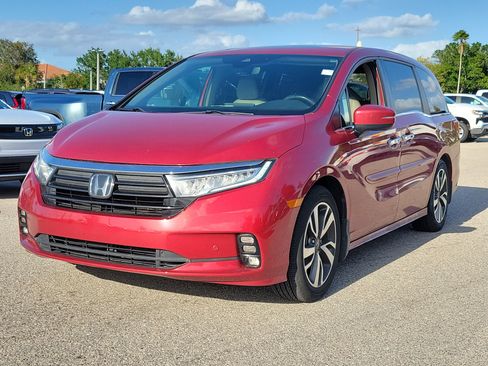 Used 2022 Honda Odyssey Touring image 3