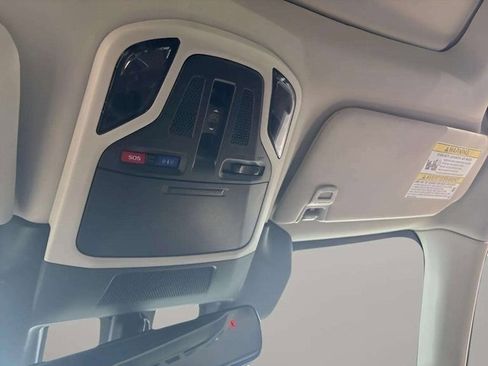 Used 2025 Subaru Outback Limited image 20