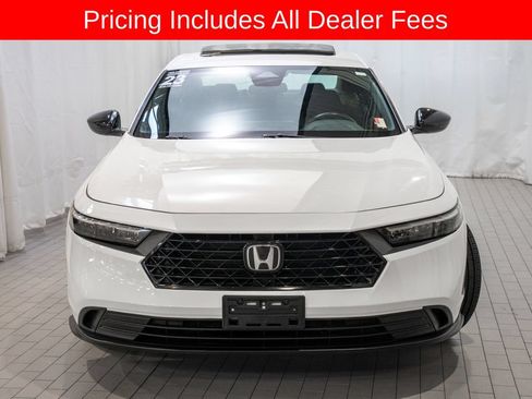Used 2023 Honda Accord Sport image 2