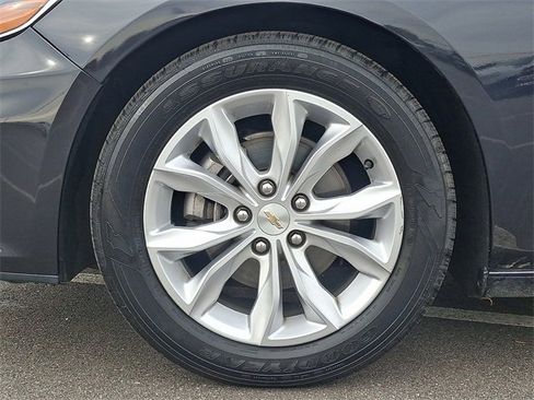 Used 2023 Chevrolet Malibu LT image 8