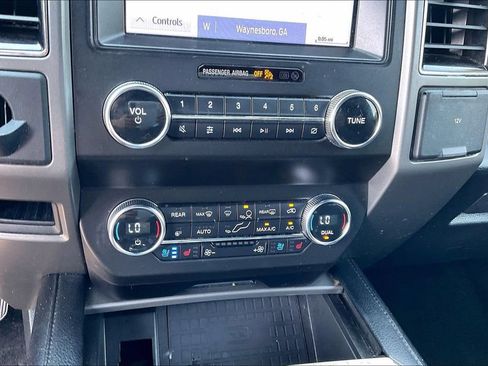 Used 2020 Ford Expedition XLT w/ Equipment Group 202A RWD image 32