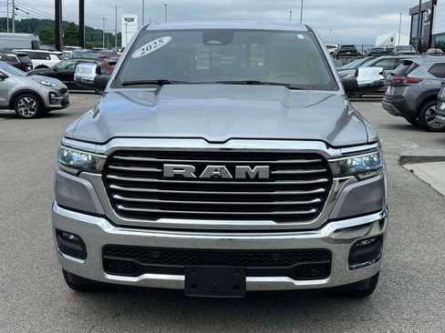 Used 2025 RAM 1500 Laramie AWD/4WD image 32