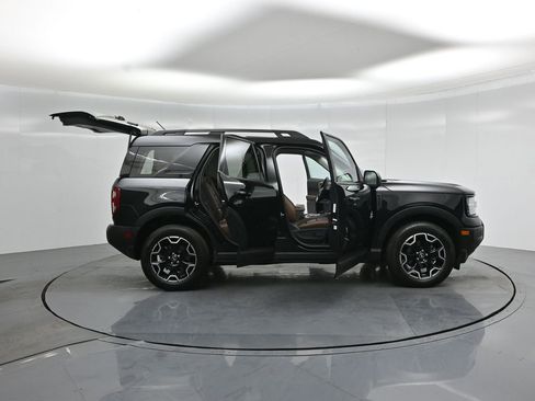 Certified 2025 Ford Bronco Sport Outer Banks w/ Outer Banks Tech Package+ AWD/4WD image 5