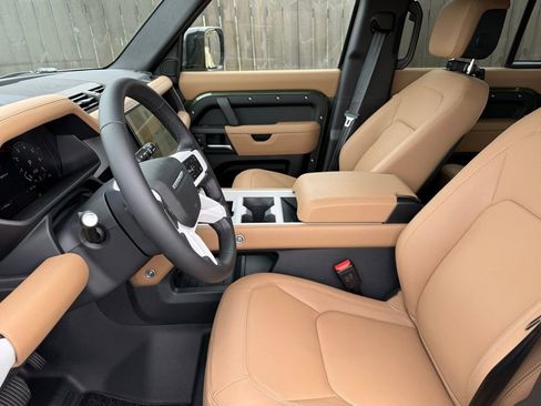 New 2026 Land Rover Defender 110 X-Dynamic SE AWD/4WD image 10