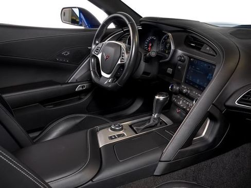 Used 2019 Chevrolet Corvette Stingray Coupe RWD image 43