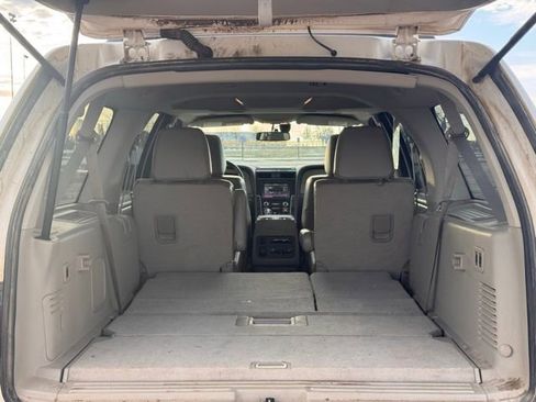 Used 2015 Lincoln Navigator L 4WD image 37