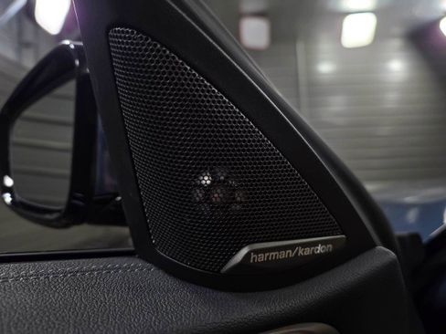 Used 2021 BMW 430i xDrive Coupe w/ M Sport Package image 28