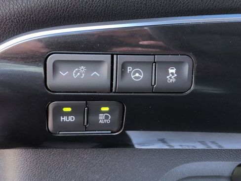 Used 2021 Toyota Prius Limited image 26