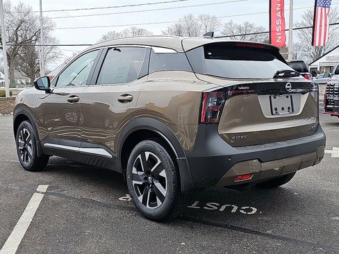 New 2026 Nissan Kicks SV w/ SV Premium Package image 3